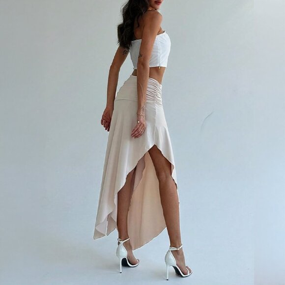 Asymmetrical Apricot Maxi Skirt with Ruched Waist and Slit Detail - Picture 3 of 8